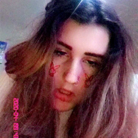 Meet your Posher, Emily - Picture 1 of 1